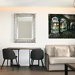 Roi De Sicile - Rivoli -- Luxury Appart hôtel Paris