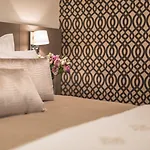 Roi De Sicile - Rivoli -- Luxury 4*