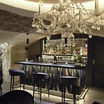 Roi De Sicile - Rivoli -- Luxury