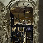 Roi De Sicile - Rivoli -- Luxury Paris