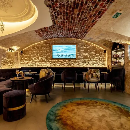 Roi De Sicile - Rivoli Apartahotel