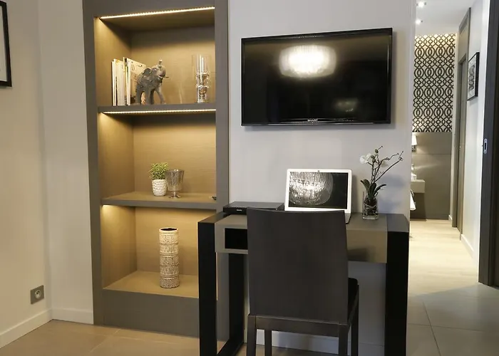 Aparthotel Roi De Sicile - Rivoli 4*