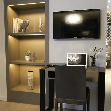 Hotel apartamentowy Roi De Sicile - Rivoli 4*