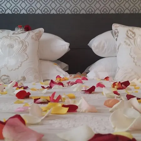 מלון דירות Roi De Sicile - Rivoli 4*