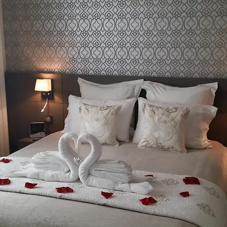Hotel apartamentowy Roi De Sicile - Rivoli -- Luxury Paryż
