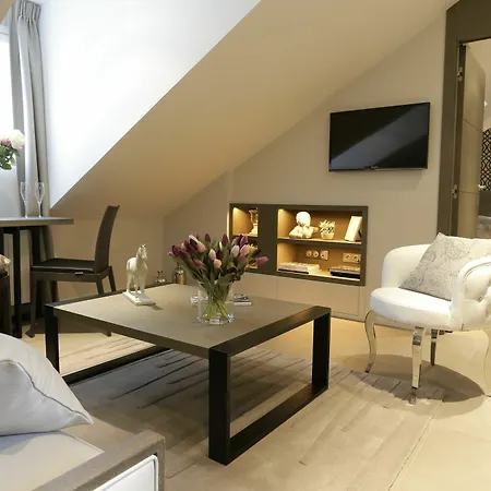 Hotel apartamentowy Roi De Sicile - Rivoli -- Luxury