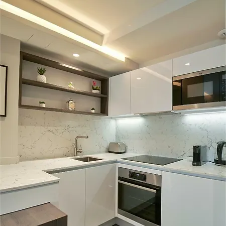 Roi De Sicile - Rivoli -- Luxury 4*