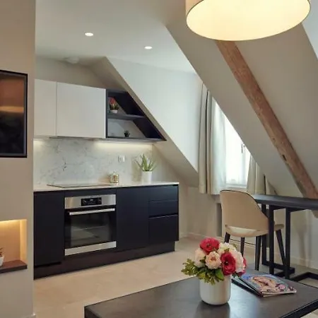 Roi De Sicile - Rivoli -- Luxury 4*